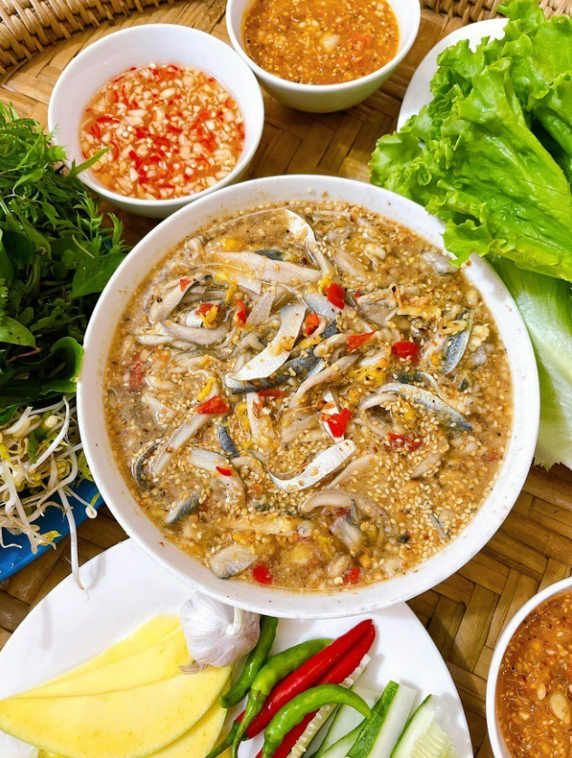Món ăn xưa chỉ dân làng chài ăn, nay thành đặc sản Đà Nẵng, phải đến tận nơi này ăn mới ngon