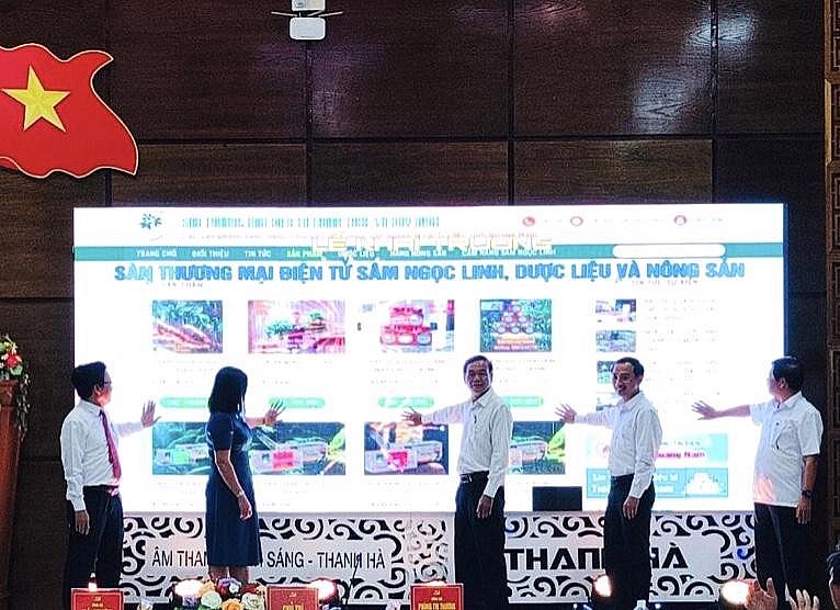 Huyện Nam Trà My chính thức khai trương sàn thương mại điện tử khai trương sàn thương mại điện tử sâm, dược liệu và hàng nông sản.