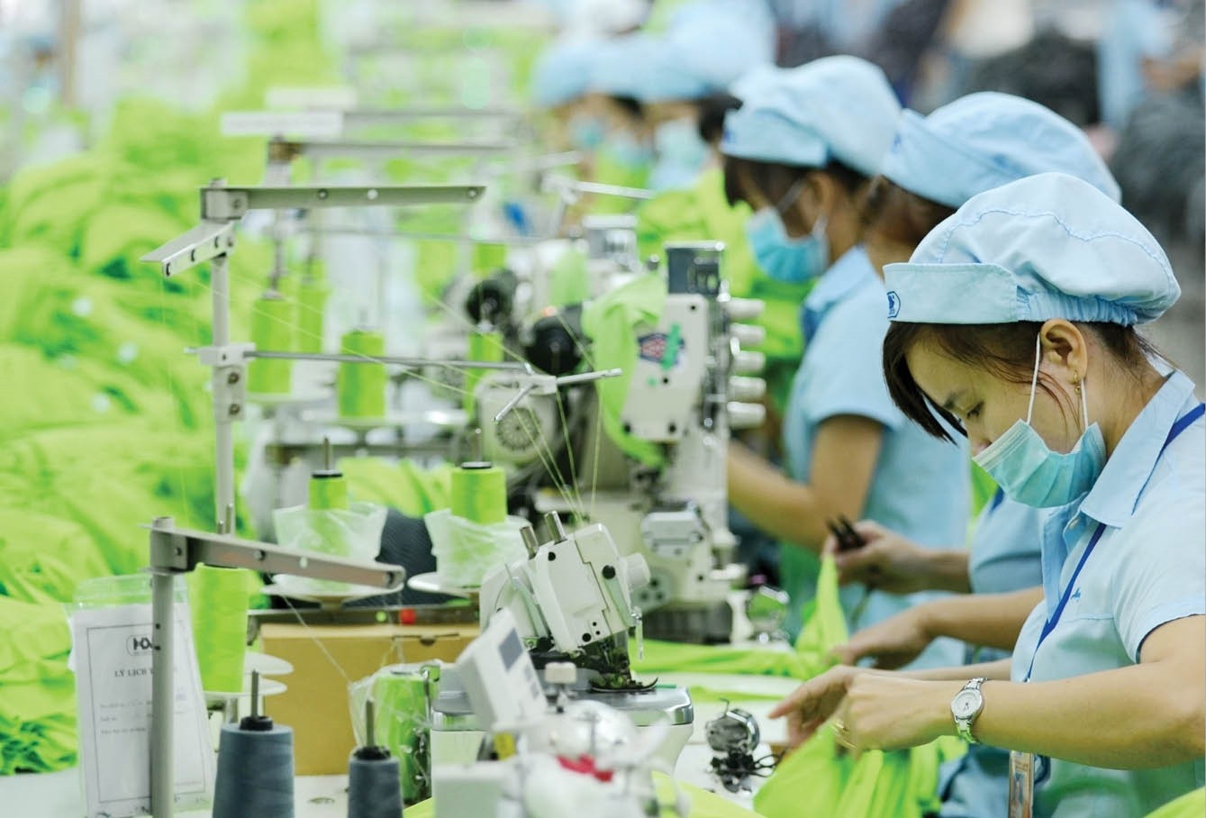 ), sản phẩm dệt may Việt Nam hàng năm xuất khẩu hàng chục tỷ USD chủ yếu vào các thị trường cao cấp và khó tính với yêu cầu ngày càng cao về sản phẩm xanh. 
