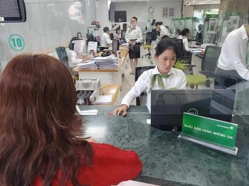 Vì sao Vietcombank thay đổi điều kiện đăng ký mua vàng miếng online?