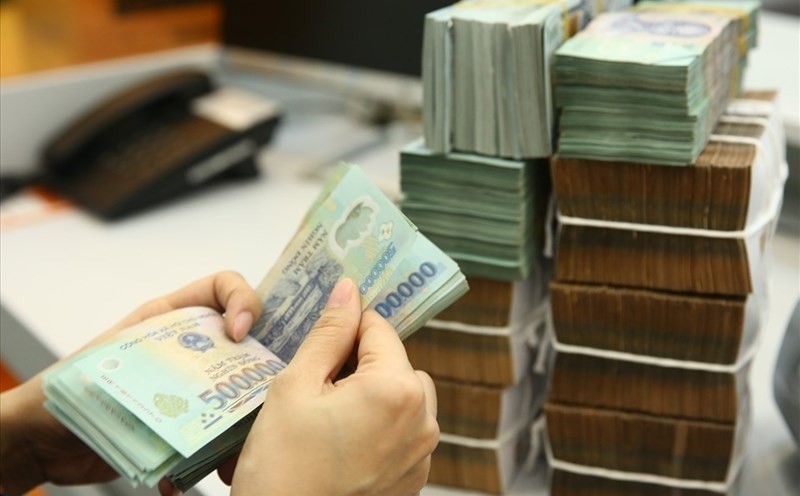 Lãi suất cao kỷ lục 9,65%/năm: Cơ hội và điều kiện tại ABBank