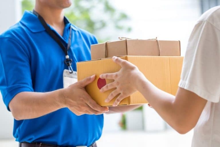 Từ 1/8, tự động thu thuế VAT với hàng nhập khẩu dưới 1 triệu đồng qua chuyển phát nhanh