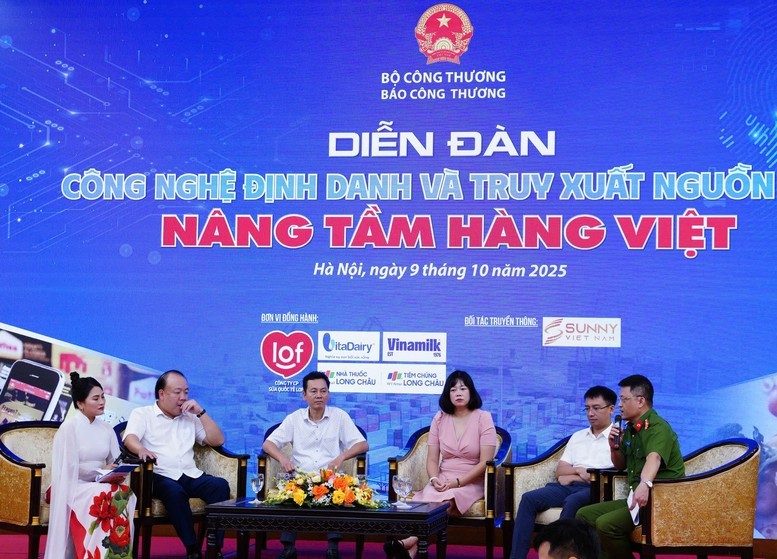 truyCác diễn giả chia sẻ tại Diễn đàn - Ảnh: BTC