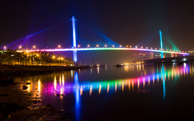 Cầu Bãi Cháy ở Tp. Hạ Long, Quảng Ninh | Foody.vn